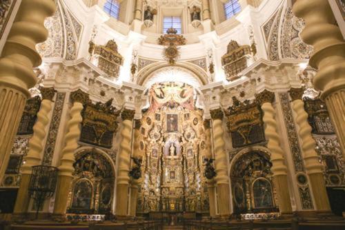 Апартаменты Tourist House Atico San Luis Севилья Экстерьер фото